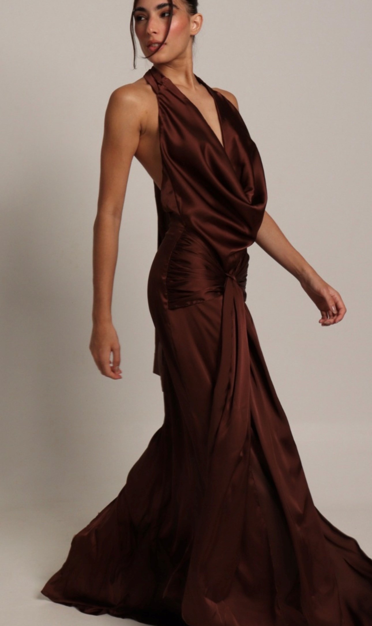 Vestido frente única cetim Marrom 